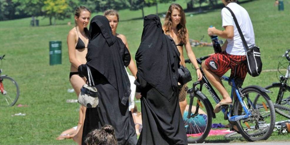 Svenja012's tweet photo. @Theodoretiker @ShabxAl #nichtohnemeinekopftuch

Freiheit statt Islam! https://t.co/xMK8krOi5Q