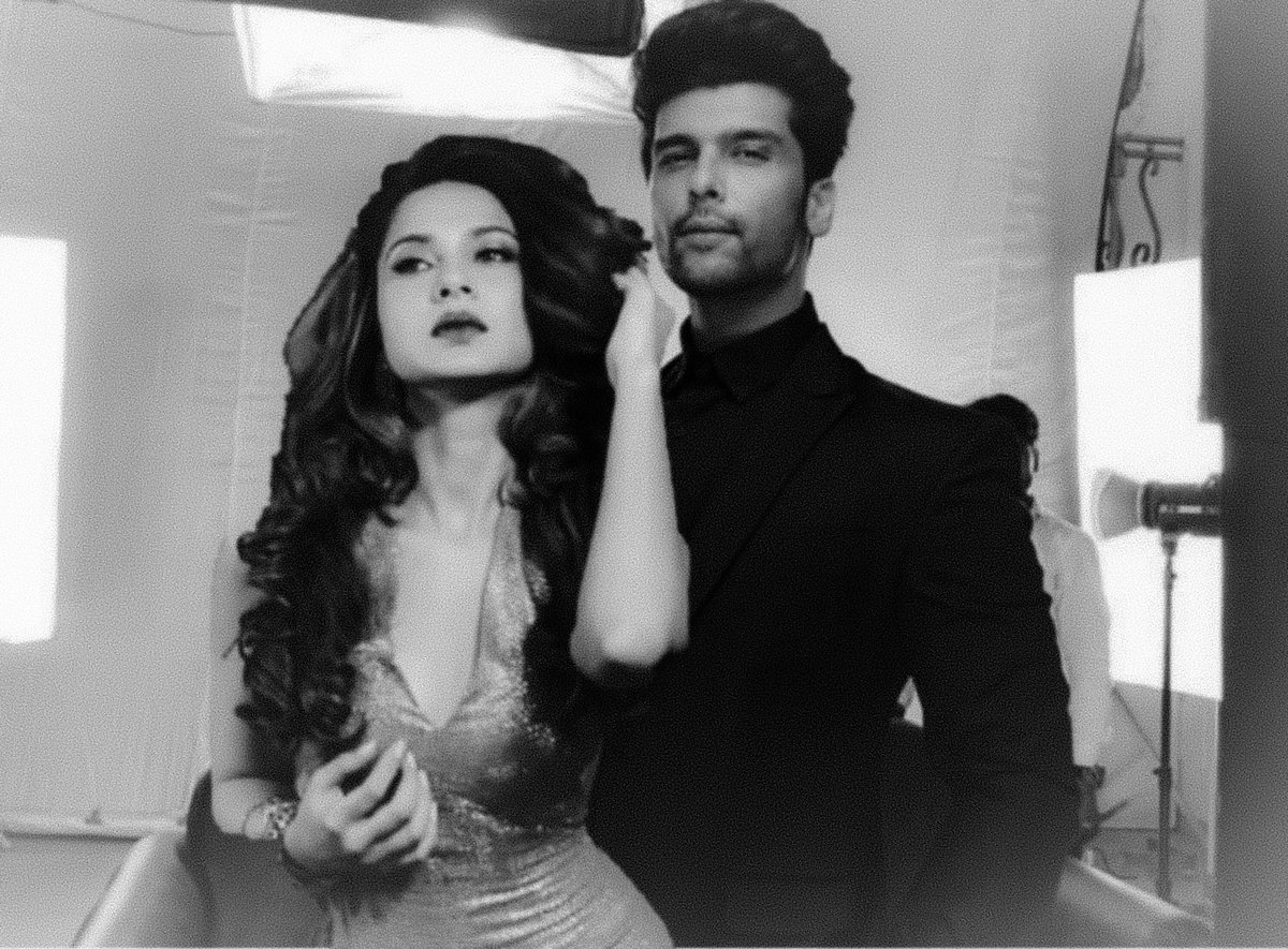 M23652340's tweet photo. Jeshal 🔥
.
.
@KushalT2803 @jenwinget #beyhadh https://t.co/B1RvVHy1q3