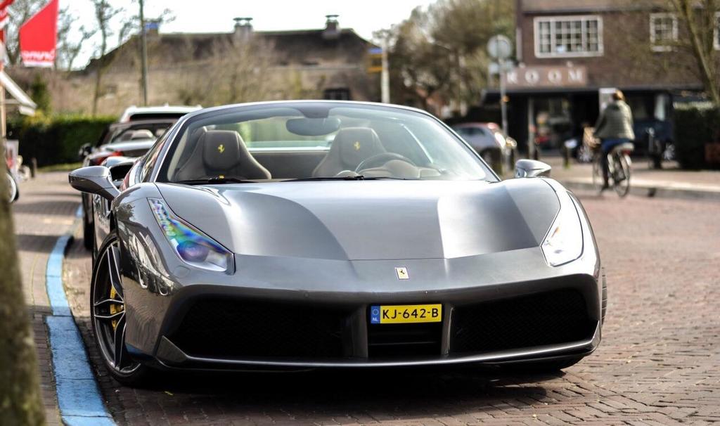 LEDCarInterior's tweet photo. Ferrari 488 Spider [1280x758] https://t.co/eVOLcGzsx4