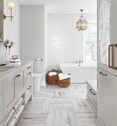 Tag @propertypropertyproperty to feature your property on our page! bit.ly/2lEQYKq -------- #realestate#luxuryliving #luxuryhomes#apartmentdecor #interiordesign#propertygoals #propertyuk#likeback#propertyenvy #architecture#bathroomgoals #kitchengoals#bedroomgoals
📷