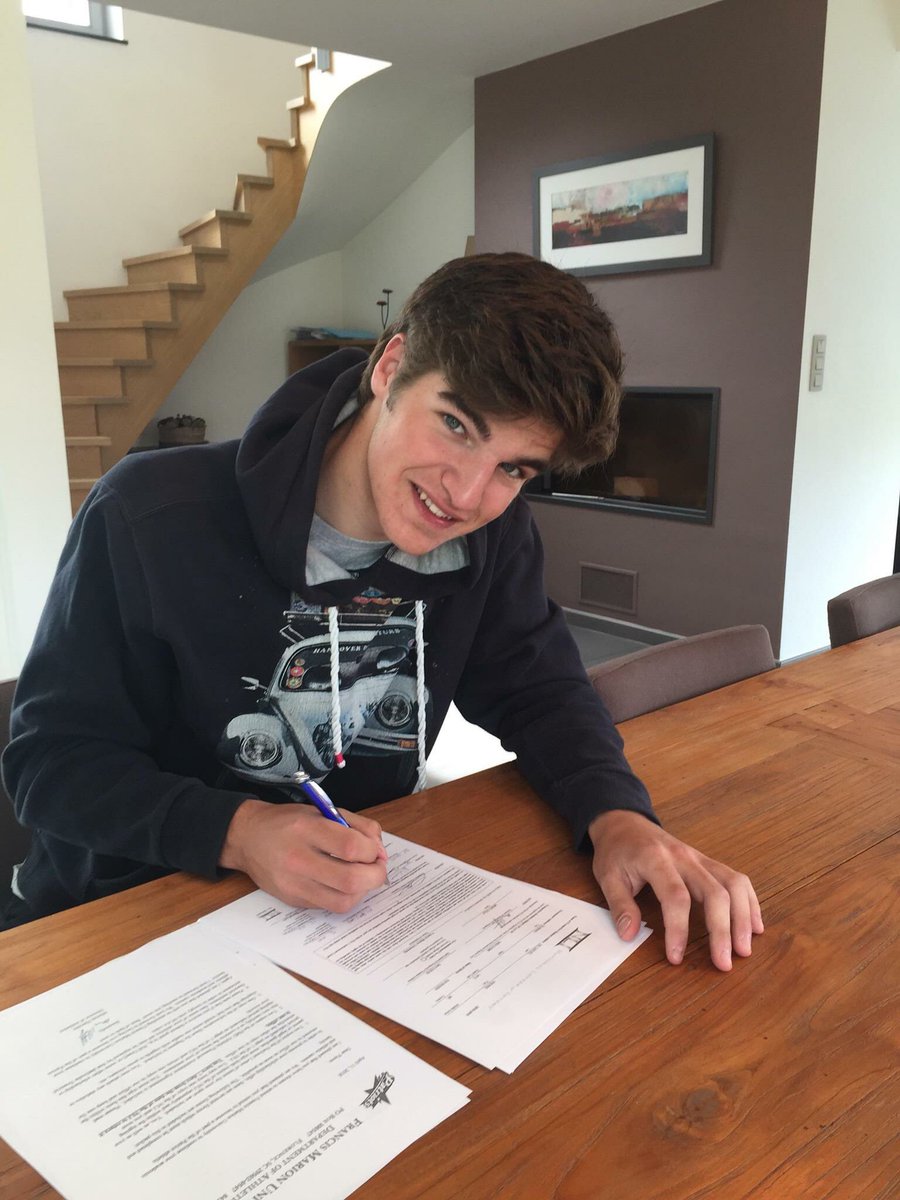 CollegeSportsAmerica (@collegesportsa1) on Twitter photo Another one of our players signed his National Letter of Intent earlier this week! Pierre De Caevel from Belgium officially became a <a href="/francismarionu/">Francis Marion University</a> Patriot
collegesportsamerica.com
#committed #nli #signingday #belgium #belgiumteam #rbgf #nationalteam #golf #fmu #patriots #ncaa Another one of our players signed his National Letter of Intent earlier this week! Pierre De Caevel from Belgium officially became a <a href="/francismarionu/">Francis Marion University</a> Patriot
collegesportsamerica.com
#committed #nli #signingday #belgium #belgiumteam #rbgf #nationalteam #golf #fmu #patriots #ncaa