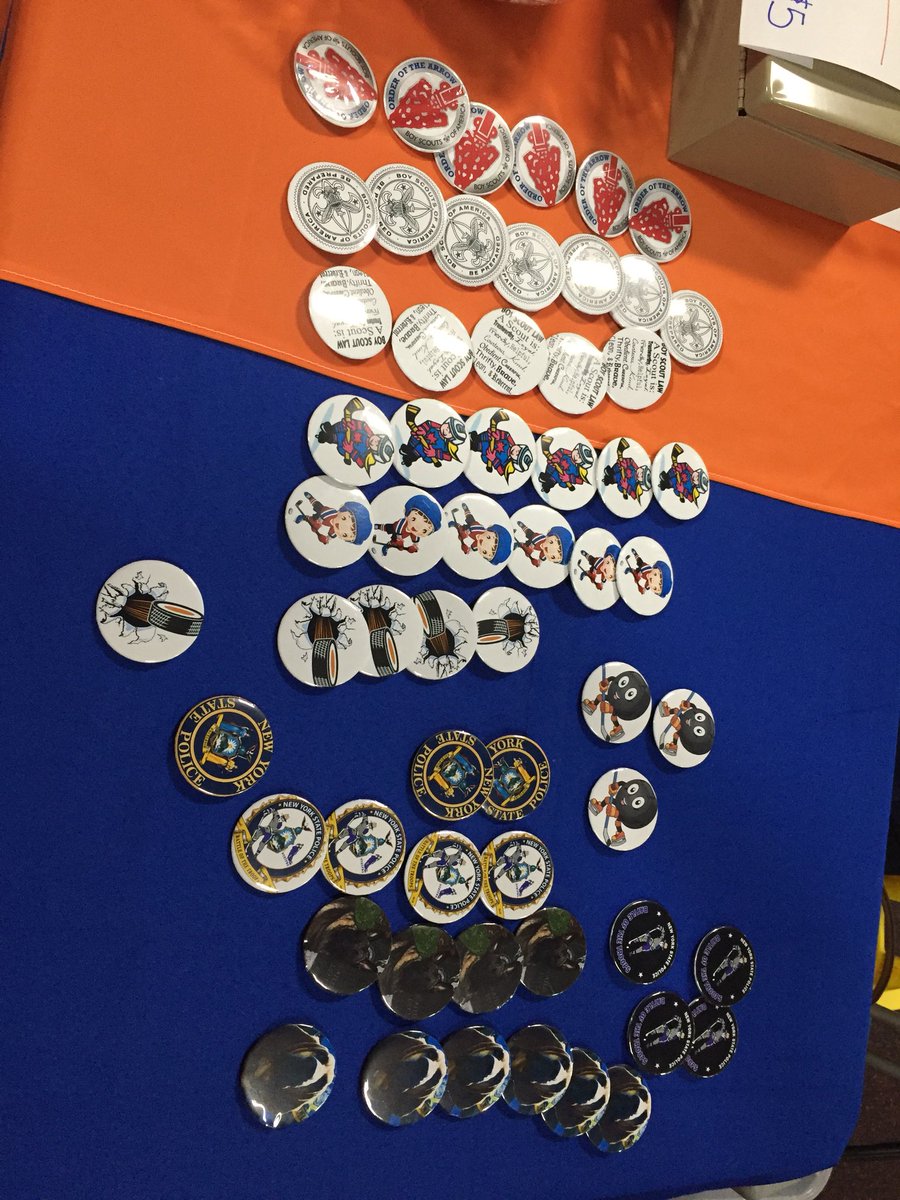MrsYHinman's tweet photo. ESM Teaching Assistants supported the NYSP at their 1st Annual Hockey Battle of the Troops. thanks to all community members who came out to support this event. ESMTAA sold raffle tickets and buttons. Congratulations to the Gallery family and Karen Usherwood!! https://t.co/ZrXbUtl9nK
