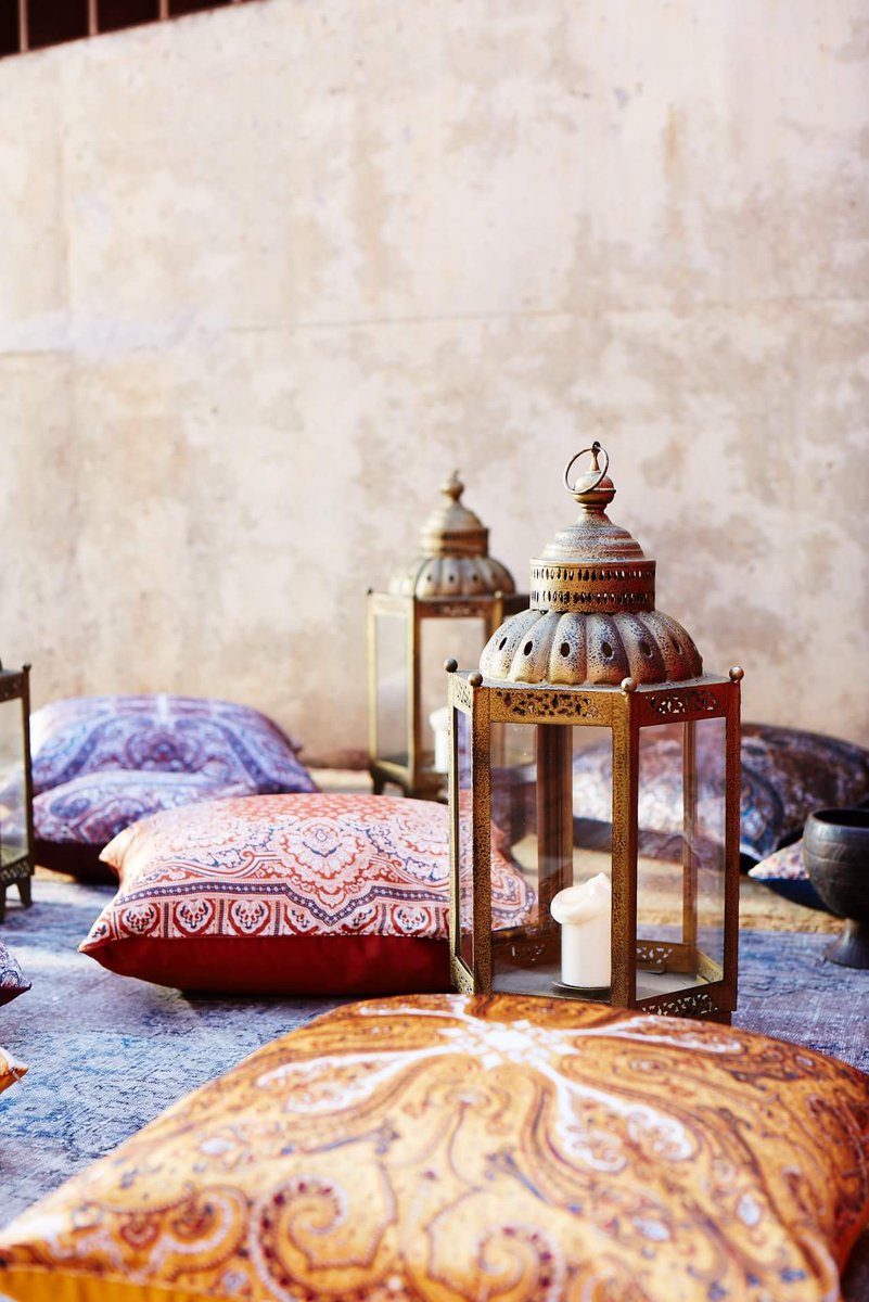 Esta primavera elige tu rincón favorito en el jardín y
crea tu chill out más elegante.
lodemanuela.com
#decoracion #Decor #deco