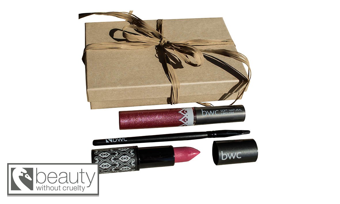 Our BWC gift sets make the perfect gift for friends, family &amp; co-workers >>> bit.ly/BWCGifts #Vegan #MakeUp