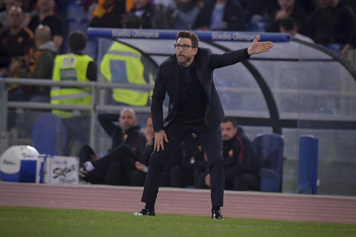 ASRoma_IN's tweet photo. HT | #LazioRoma 0⃣-0⃣

ब्रूनो पेरेज़ को सबसे शानदार मोका हाथ लगा जो पोस्ट को लग गया और स्कोर स्टाडियो ऑलिंपिको में अभी भी शून्य-शून्य है। 

 #ASRoma https://t.co/TkBGHnHJrR