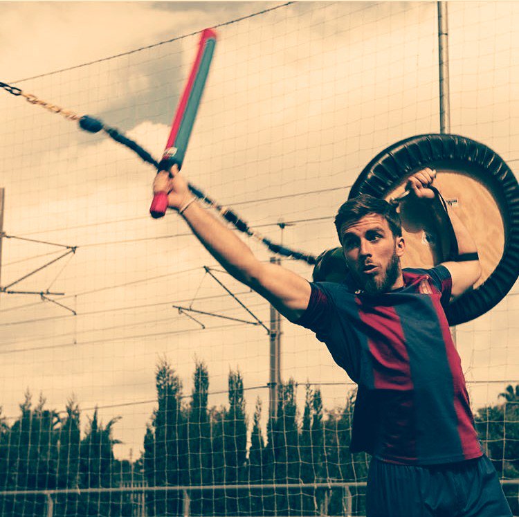 Esperamos poder daros nuevas y fantásticas noticias sobre las plantillas muy pronto , estamos ansiosos de ver cómo queda el equipo para la Liga Alicantina.⚔️