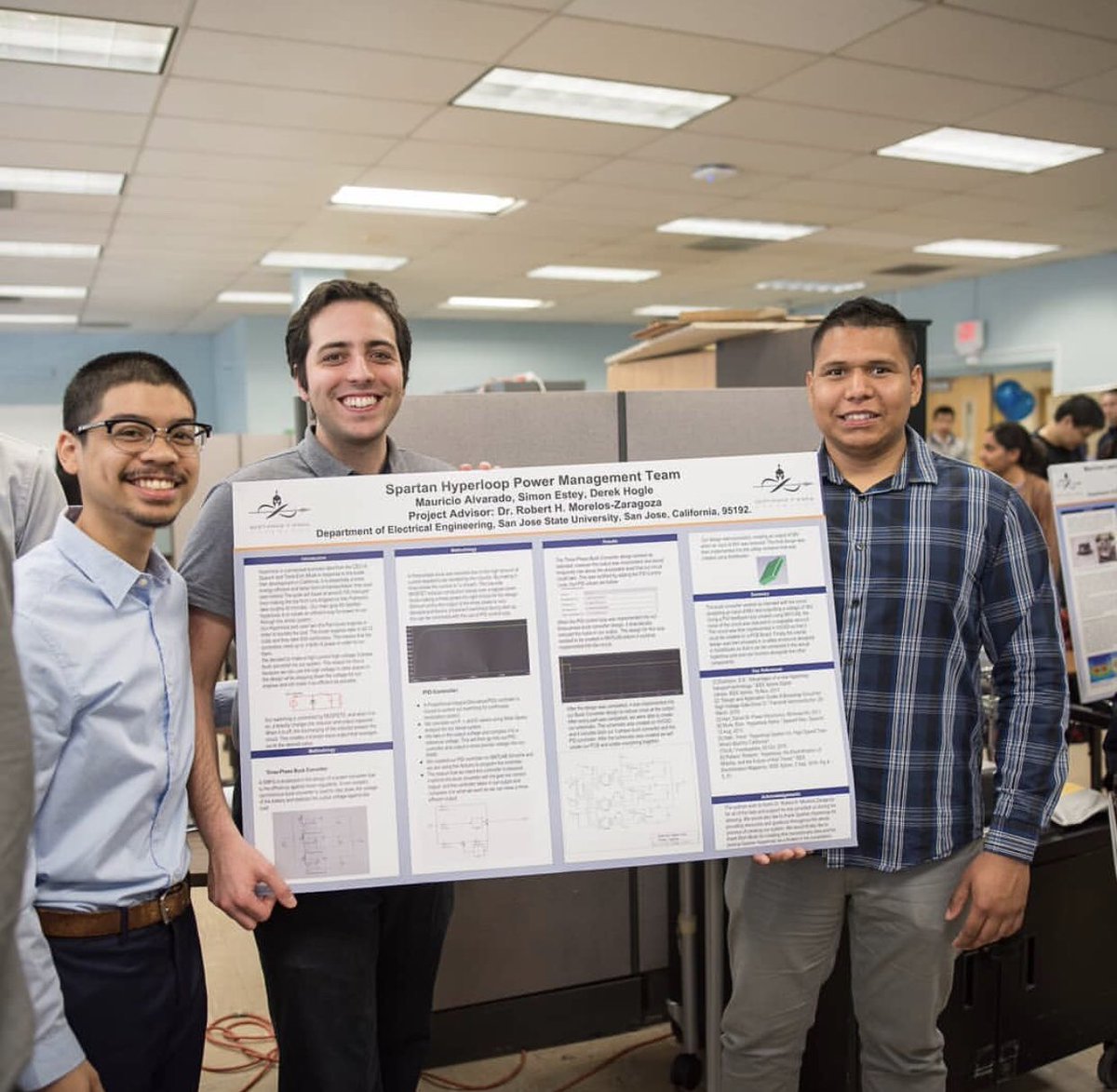 SpartanHL's tweet image. Happy Sunday! Congratulations to the graduating members for presenting their senior projects in yesterday’s Senior Showcase! Thank you to everyone who joined us yesterday. #SpartanHyperloop #SeniorShowcase