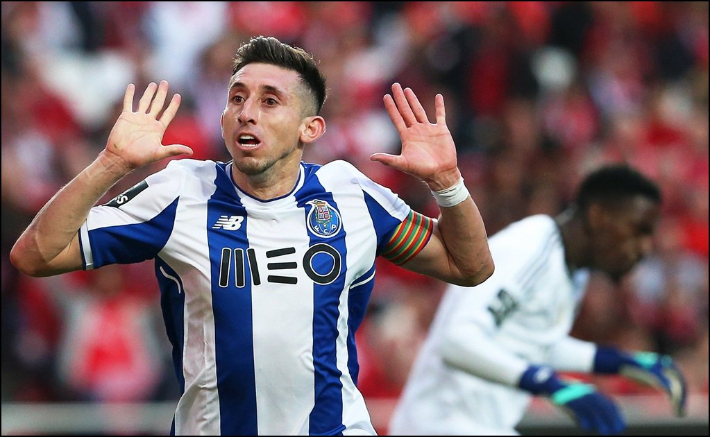 DeportiNoticias's tweet photo. Con gol del mexicano @HHerreramex , el @FCPorto vence al @SLBenfica y les arrebata el liderato a cuatro jornadas del final de temporada 😱🐉🇲🇽👉https://t.co/QVjrm11zMh  https://t.co/wDEFsNAxrT