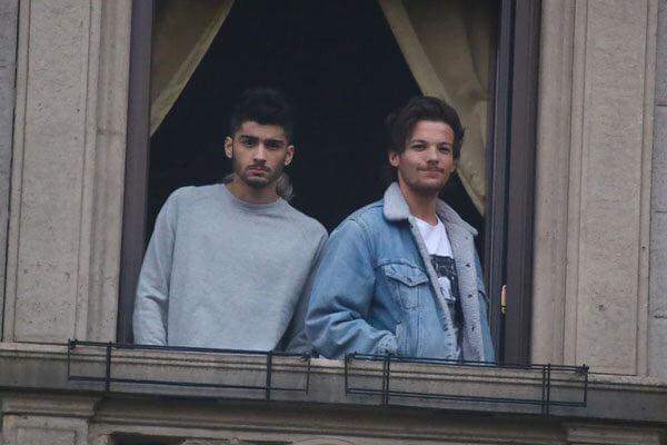 aj_spidey_'s tweet image. WE MISS YOUUUUU😭😭😭
Please come back?
#OneDirectionReunion #OneDirection #DirectionerForever #ZaynMalik ✨ #LouisTomlinson ✨ #harrystyles ✨ #liampayne ✨ #NiallHoran  ✨