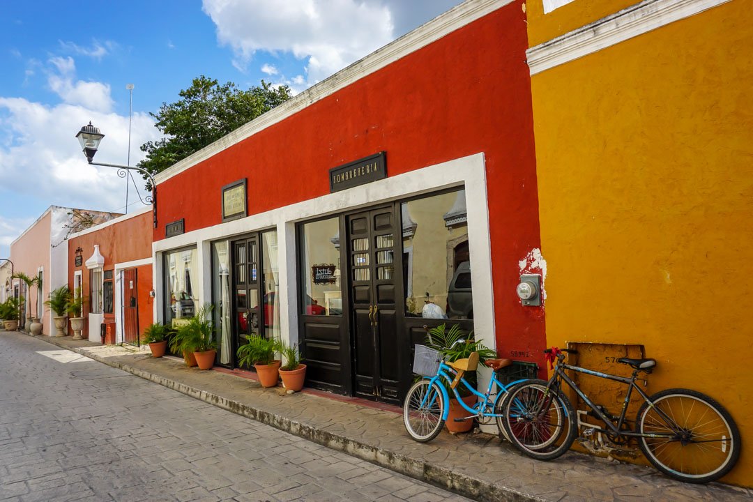 15 #colorful photos to inspire you to visit #Valladolid, #Mexico 

bit.ly/2H2XuDx

#Yucatan #visitmexico #travelerinmexico #colonialcity #Maya #Mayan #architecture #colonialarchitecture #travelblogger #colorfulcity #wanderlust #travelinspiration