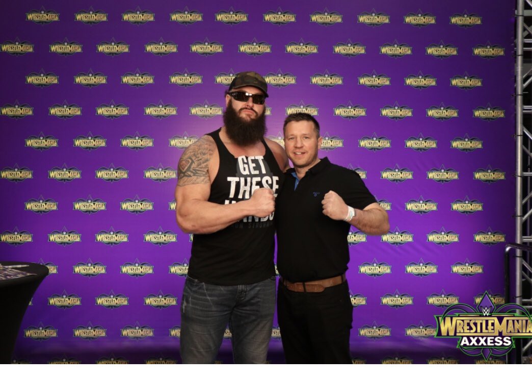 glynJwalker's tweet photo. Was a pleasure meeting this fella @BraunStrowman https://t.co/VJABXGGuh7