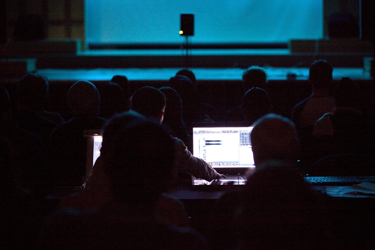 PerfVenuesSheff's tweet photo. Still not heard about our #SoundLaboratory #DiscoveryWeek? No? Well do we have a discovery for you! We're going to be putting on new music concerts for an entire week starting this coming Friday! Find out more here: https://t.co/4dimKimLnZ https://t.co/myGpEQFYcO