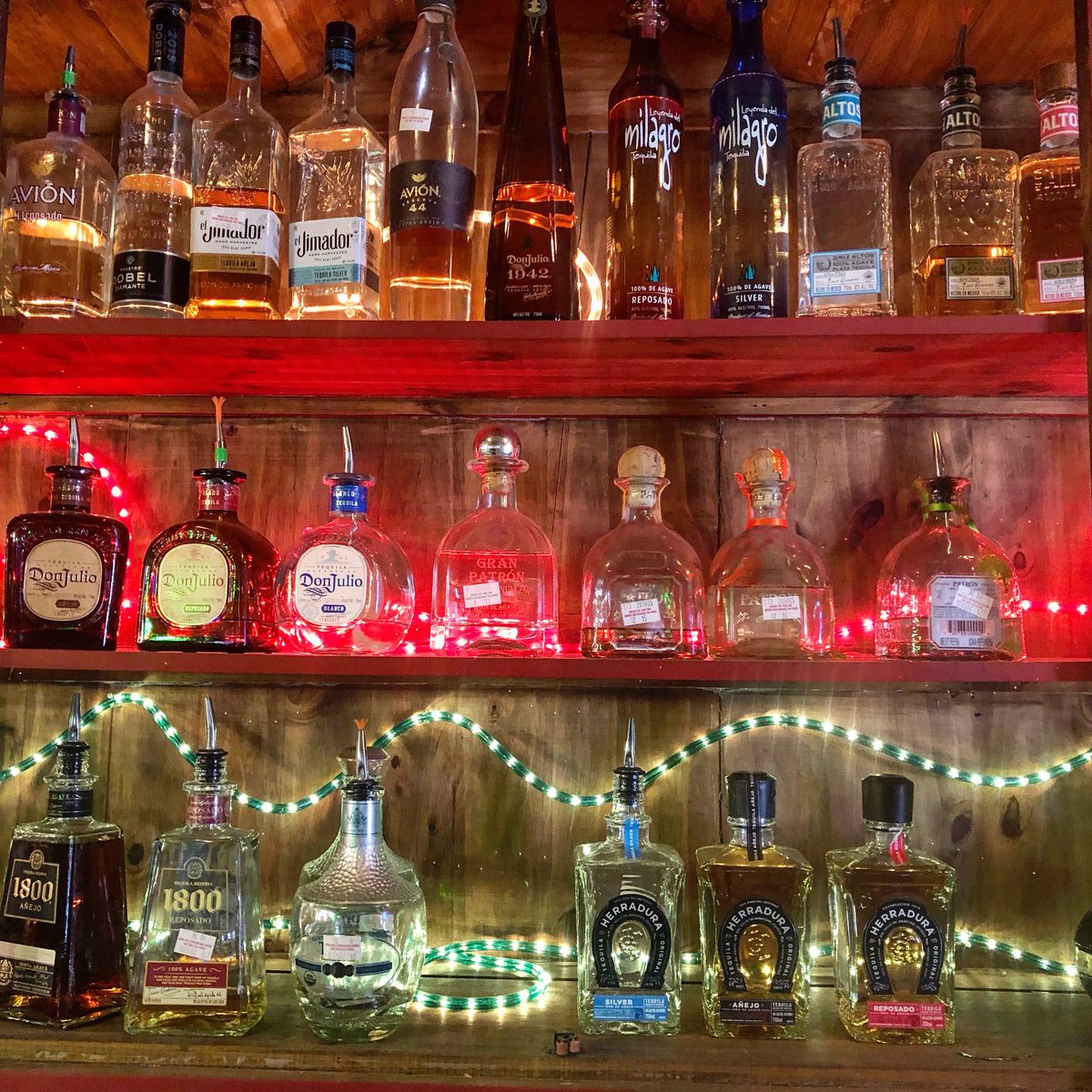 It’s #sundayfunday Drink specials await you. What are you waiting for? We’re open all day. #drinkspecialsraleigh #drinksinraleigh