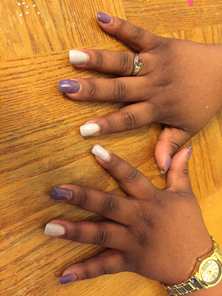_QueenxDiamond_'s tweet photo. ⚠️🗣ATTENTION LADIES🗣⚠️ IF YOU WANT YOUR NAILS BEDAZZLED, FOLLOW @bombasslexiiii dm her for more information https://t.co/l8twIpLlER