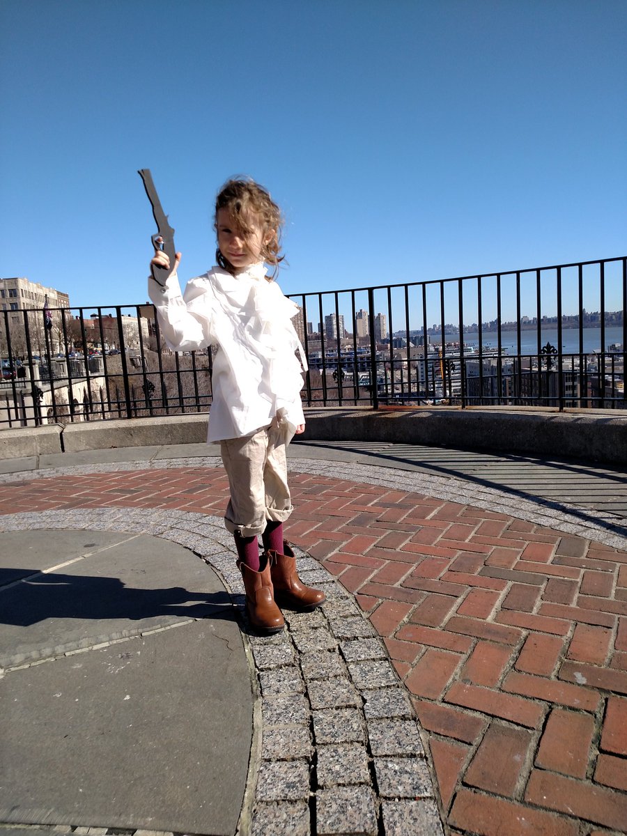 joyfouruss's tweet photo. #Hamilkids at the Dueling Grounds https://t.co/MWPovBToGi