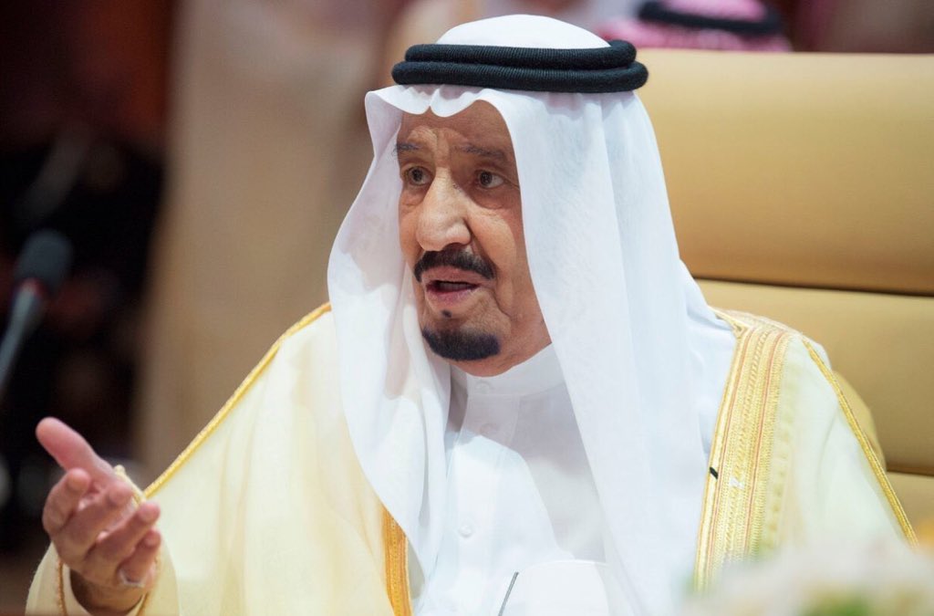 almlllk's tweet photo. أقوال خالدة لخادم الحرمين:
أمتنا العربية ستظل بإذن الله رغم أي ظروف عصية برجالها ونسائها طامحة بشبابها وشاباتها.
#القمة_العربية #القمة_العربية_29 #قمة_القدس 
#سلمان_ومحمد_صنعو_التاريخ https://t.co/EJsZ4hAVHb