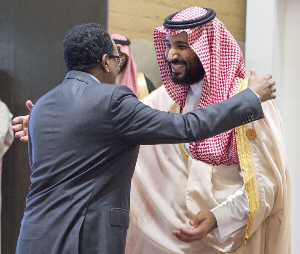 almlllk's tweet photo. #ولي_العهد الأمير محمد بن سلمان خلال حضوره #القمة_العربية 

#الظهران #قمة_الظهران
#سلمان_ومحمد_صنعو_التاريخ https://t.co/iELugKeolG