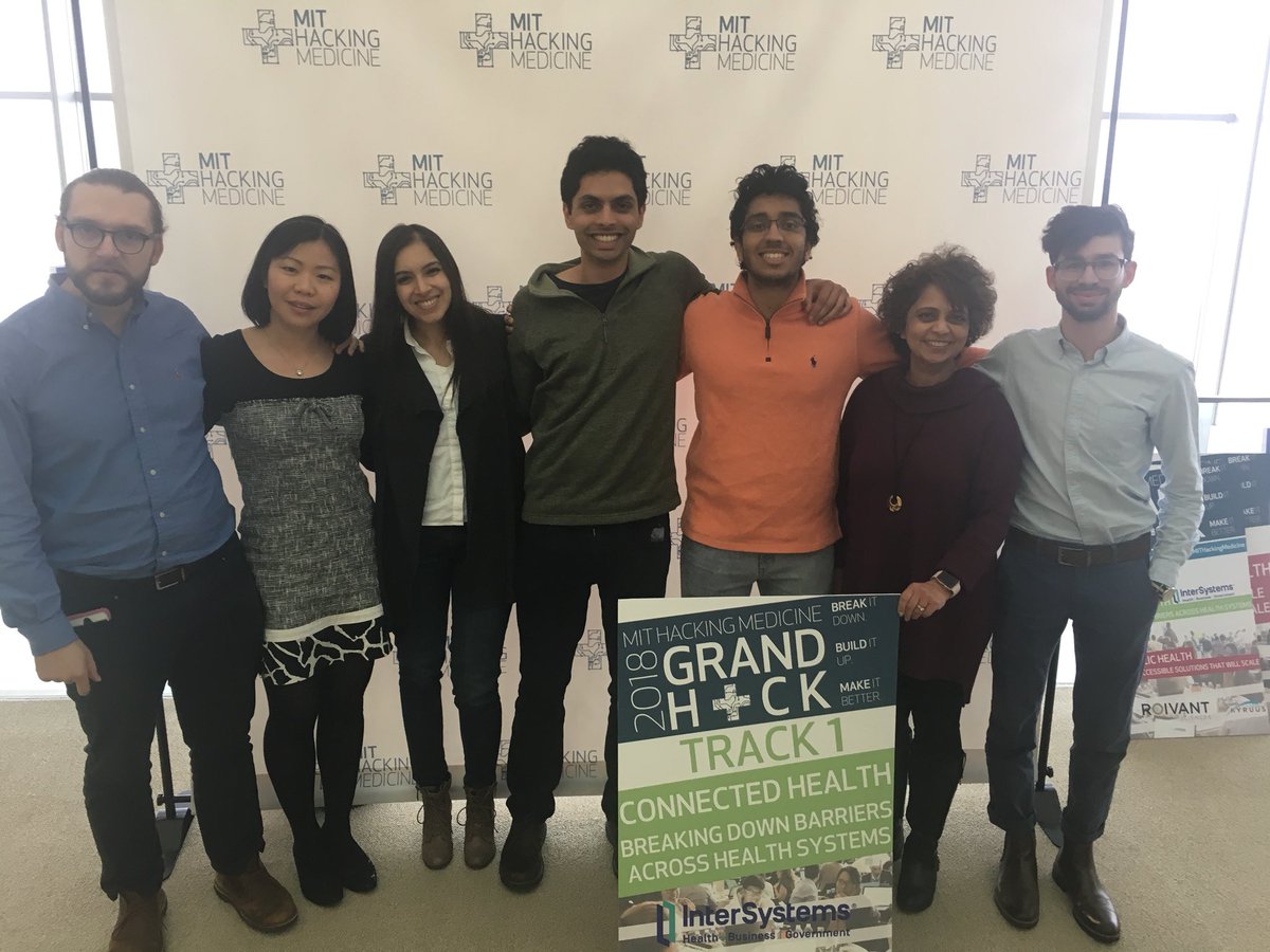 ddoctor's tweet photo. Great teamwork at #GrandHack2018 https://t.co/U0dd3P0EaT