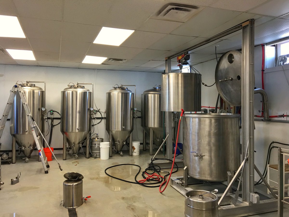 tonyatthetable's tweet photo. I really enjoyed my visit to #LastWaveBrewery in #PointPleasantBeach. This local #JerseyShore #craftbrewery is producing some great #beer. #LastWave #LastWaveBrewing #DrinkLocal #StayThirstyMyFriends #JerseyShore #DownTheShore #DTS @NJCraftBeer @njbeer @ILoveNJBeer https://t.co/6DIvpPNgIL
