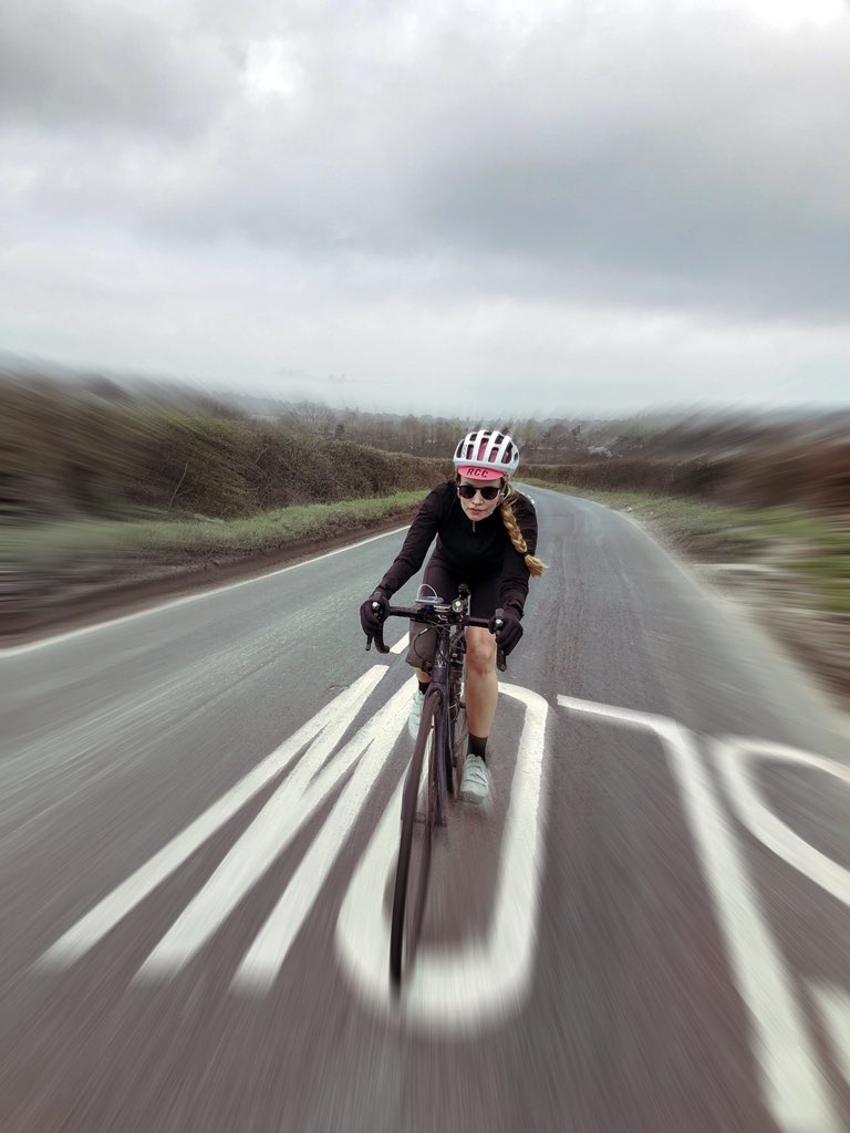 Concledoc's tweet photo. Make your own podium, break your own rules: this is the new anti-slow ๐ช๐ผ๐ด๐ผโโ๏ธ #cycling #MASONite #womendurance #steelisreal #farfast #antislow https://t.co/5AEOEupdIB