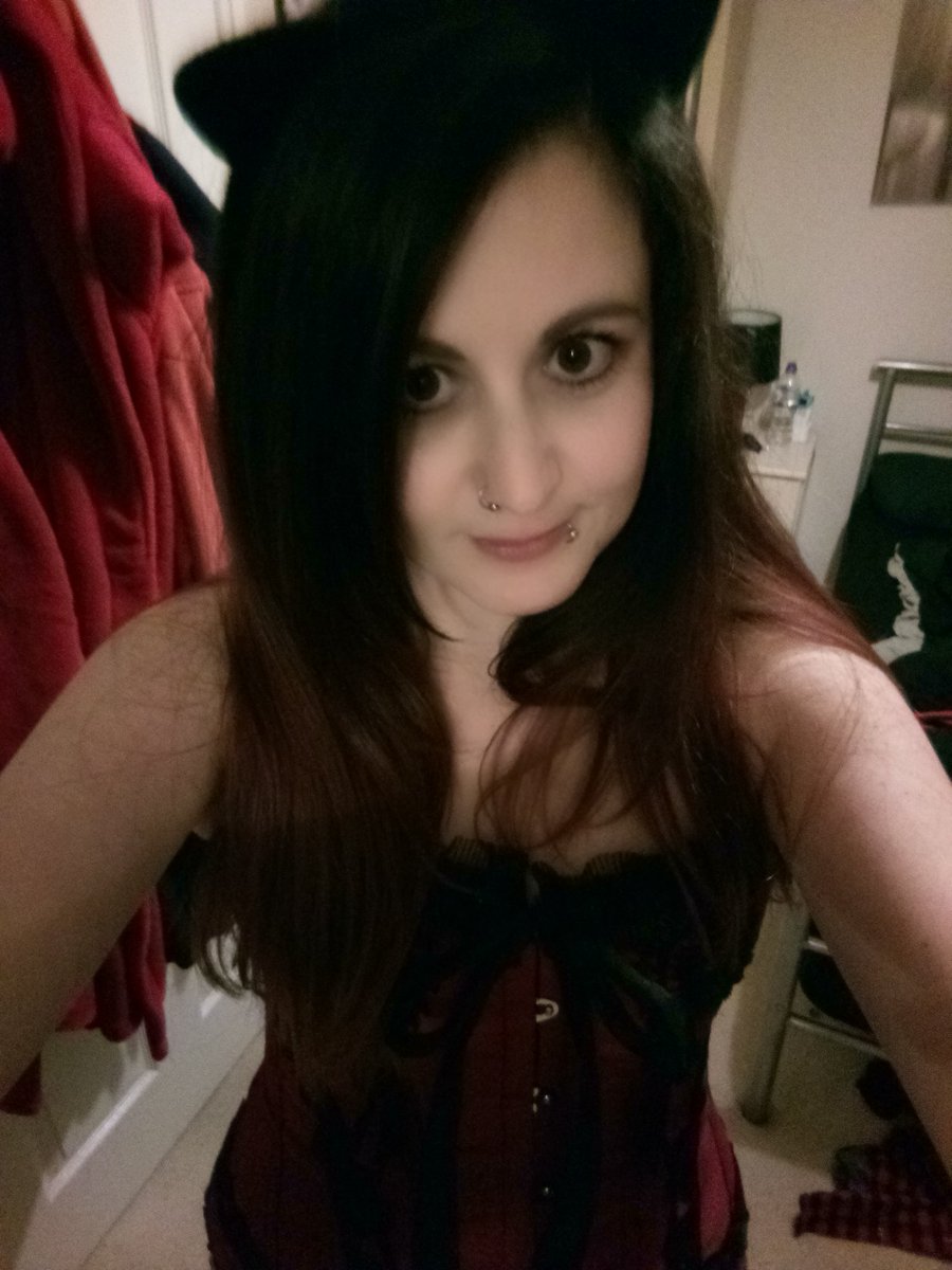 elibobs1984's tweet photo. Sneaky big bad wolf...
#burlesque #burlesqueshow #burlesquetroupe #nottingham @honeycabaret  @PRYZMNottingham https://t.co/0W4JkrJomZ