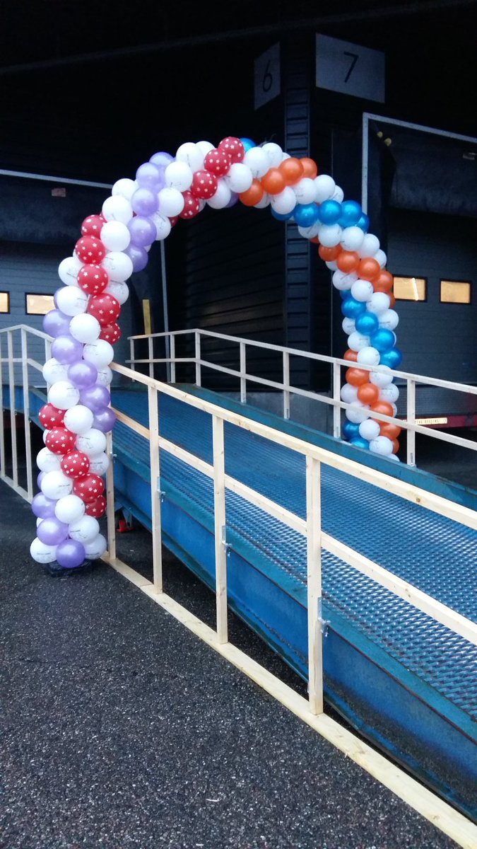 balloonfactorya's tweet photo. Party #aswatson #holland #balloonfactory.nl https://t.co/GsQlGbTKvM