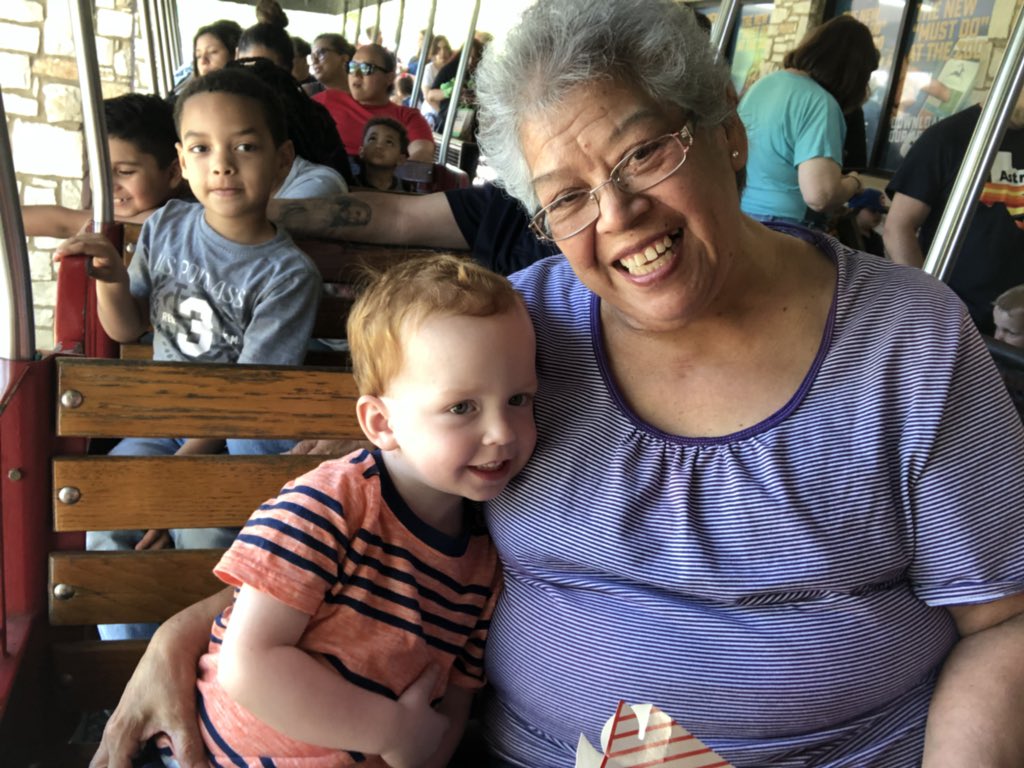 CallawayEricaA's tweet photo. Sunday Funday #sazoo #crazycrowds #firsttrainride https://t.co/QDMsbDDDOT