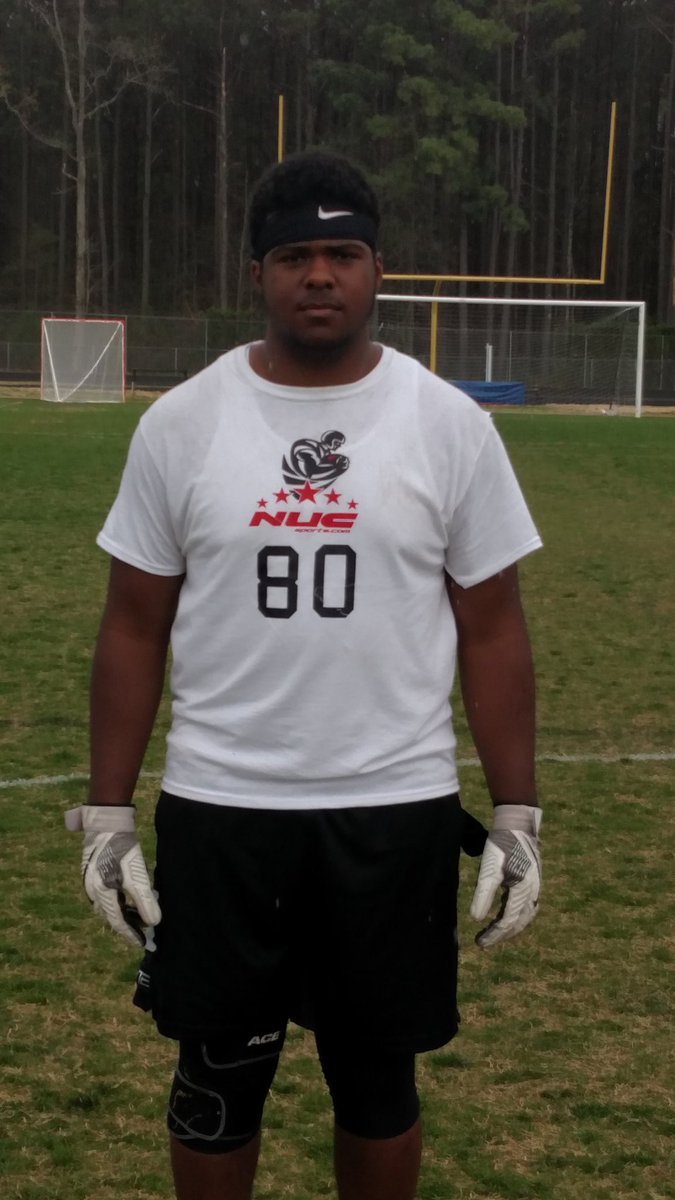 NUCMidwest's tweet photo. 2018 NUC Virginia Showcase OL MVP Jestdon McKenzie Highland Springs High School @NUCSouthwest @nucfootball @CoachDale2 https://t.co/g61FJzaGIU