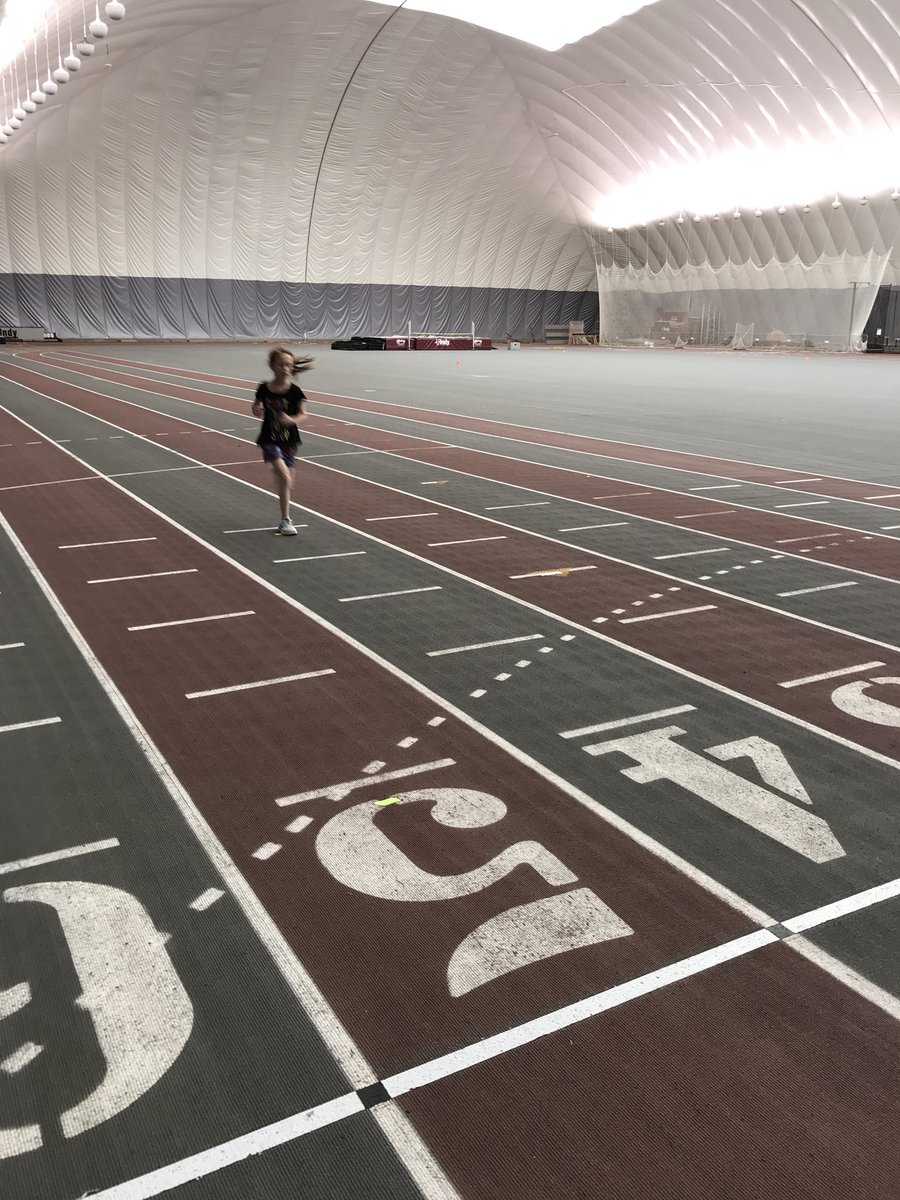 Thequeenoffree's tweet photo. The last four laps were the fastest. Crazypants. #lifewithzoe https://t.co/vinJCgwtis