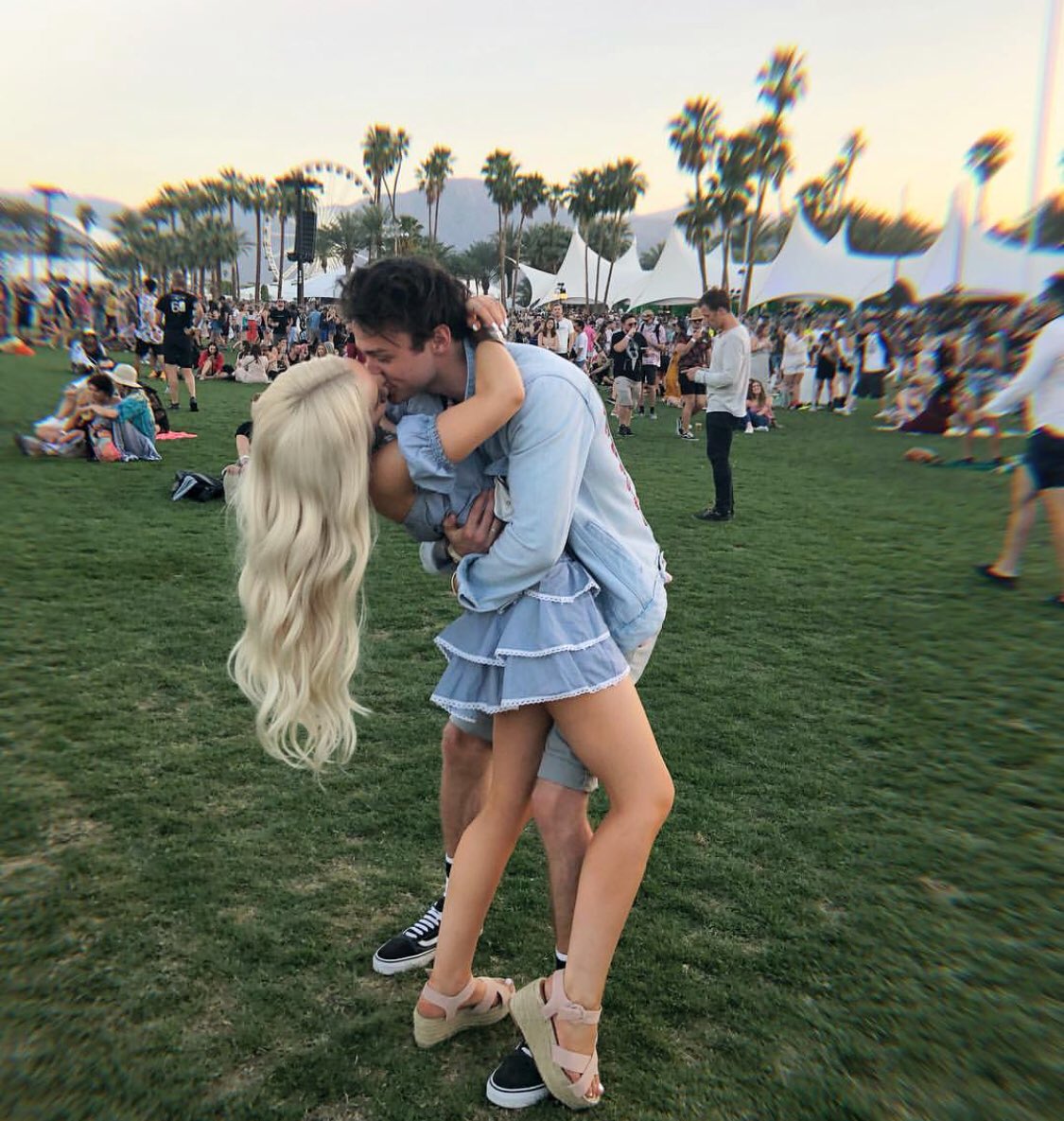 Harry_Hook_'s tweet photo. She took me to Coachella @Elena_Dil  😘♥️ https://t.co/0F7JzAu5Up