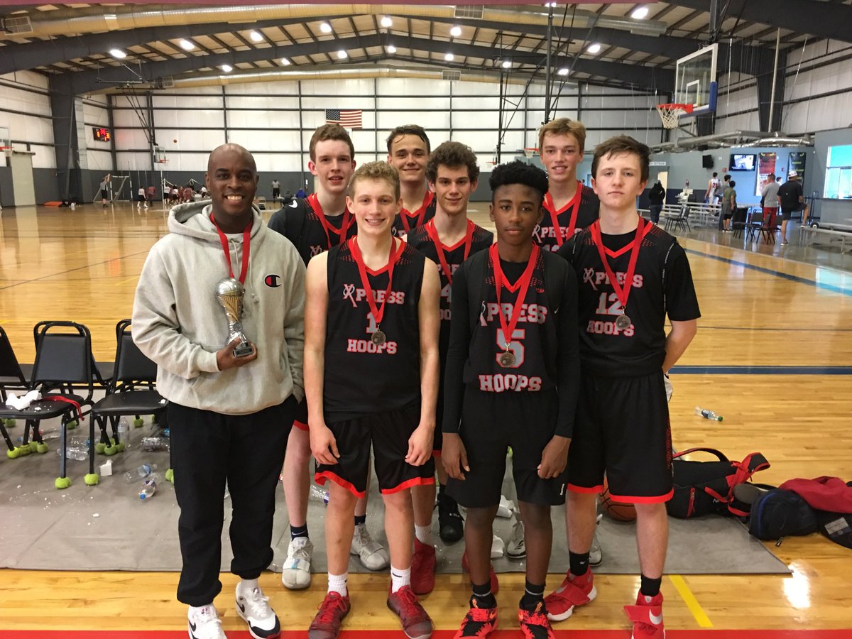 XPRESSHOOPS's tweet photo. Congrats to XH20 Red for taking 1st place in @23_tournaments with only 7 players https://t.co/GKwupsYiAH