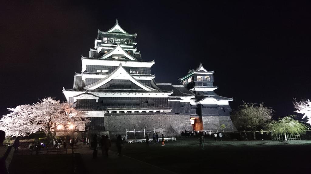 higonotora's tweet photo. 熊本地震の本震から今日で2年
地震で熊本城は被害を受けたが復旧に向けて工事が進んでいる、これも全国からのご支援のおかげじゃ本当にありがとう。
地震で亡くなられた方の御冥福をお祈り申し上げます。そしてに熊本の1日でも早い復興を。頑張るばい熊本！ https://t.co/R0vZiNcU1X