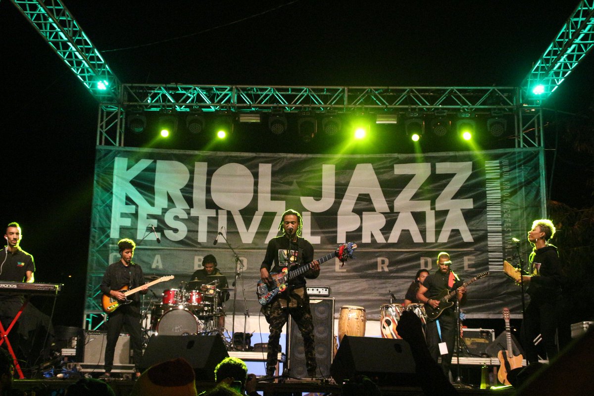 AgendaCv's tweet photo. ZONA KRIOL #zonakriol o evento que marca o início do KRIOL JAZZ FESTIVAL #KriolJazzFestival na Cidade da Praia. https://t.co/uVy5ipxjEv https://t.co/olz9vYCMEU