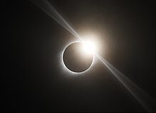 ahenk75's tweet photo. The diamond ring effect. https://t.co/6ArSR7fe2T #soleil #sun #solareclipse #space #exploration #sciences #MarchForScience #marchforscience2018 #MarchforScienceDC #MarchForScienceLA https://t.co/M18l7CoBQe