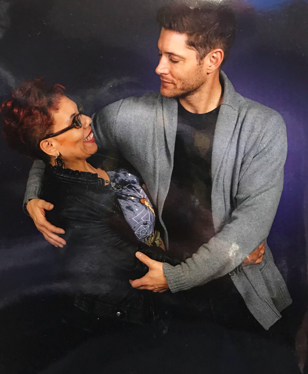 erikaswalwell's tweet photo. He's a poor replacement for @dicksp8jr but a girl has to do what a girl has to do! @JensenAckles #J2Day #SPNFamiIy #SPNNashCon #SPNNash #StillAGabeGirl
❤️ ❤️ ❤️ 🔥🔥🔥 https://t.co/UcXbuxrpXs