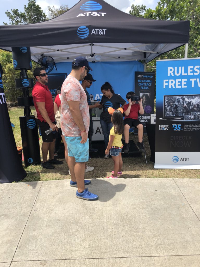DemmetriusKnow3's tweet image. #OneFLA #TeamAdvanced making moves!. Free Corn hole game for  free bottle of water. Fun stuff :-)Hot!.