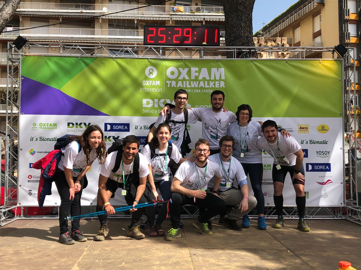 CorrerPelVermut's tweet photo. Foto finish amb tots els suporters de la @OITrailwalker! https://t.co/T7bvNv4Xzg