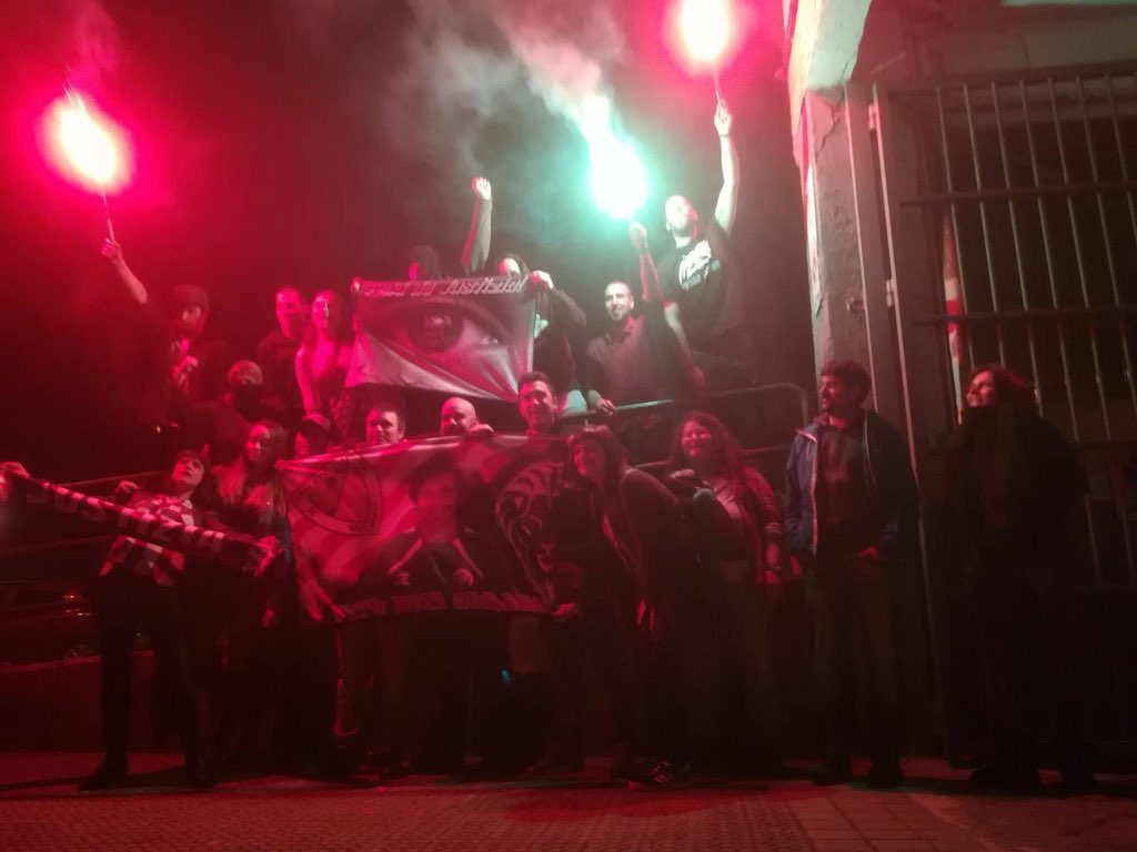 Impresionante noche con nuestros hermanos de orri berdea! Gracias  a todos los que hacéis q este sueńo siga siendo posible!!!