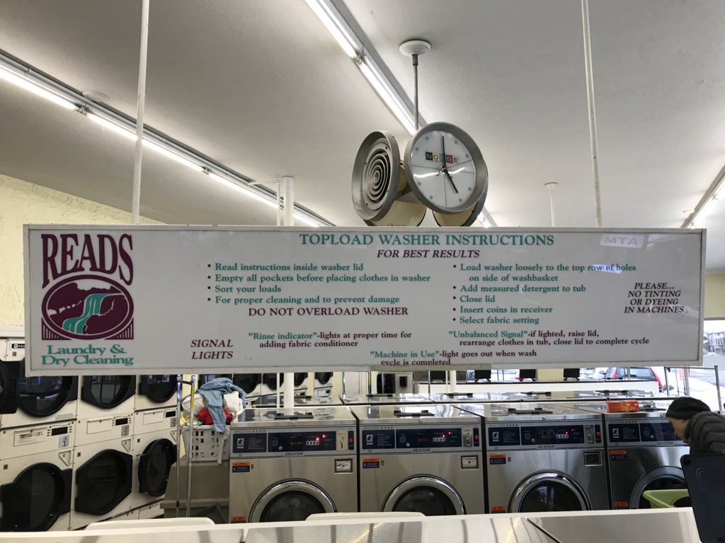 Alnutt41's tweet photo. Looks like this will be my Sunday hangout for a while. In and out in an hour with clean clothes! Highly recommend. #NewtotheArea #NoHomeProblems #RollofQuarters https://t.co/PiYnFbSJqd