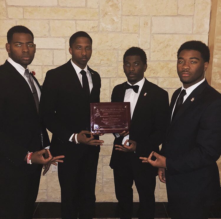 Trader_Jayyy's tweet photo. Yo favorite Kappa Iota Nupes were presented the Chapter of the Year for the State of Mississippi award and the Second Highest GPA in the Mighty South Western Province award. 👌🏾
#ThePremierChapter #KINUPES https://t.co/L5HO2SylUU