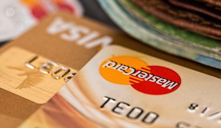 MoneyPulseUSA's tweet photo. It's hard to avoid using your credit card online. Here's how to stay safe: https://t.co/Iqrw3vrJ8I https://t.co/LAJkbuCnnt