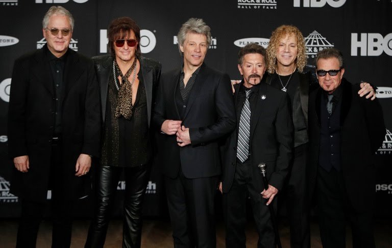 TheRealBrettLuv's tweet photo. Must admit, I "might" have gone a little boss-eyed and a little bit of wee "may" have come out when I saw the world's greatest rhythm section back together again @BonJovi #TicoAndAlec4Eva https://t.co/qTF1gIiWes