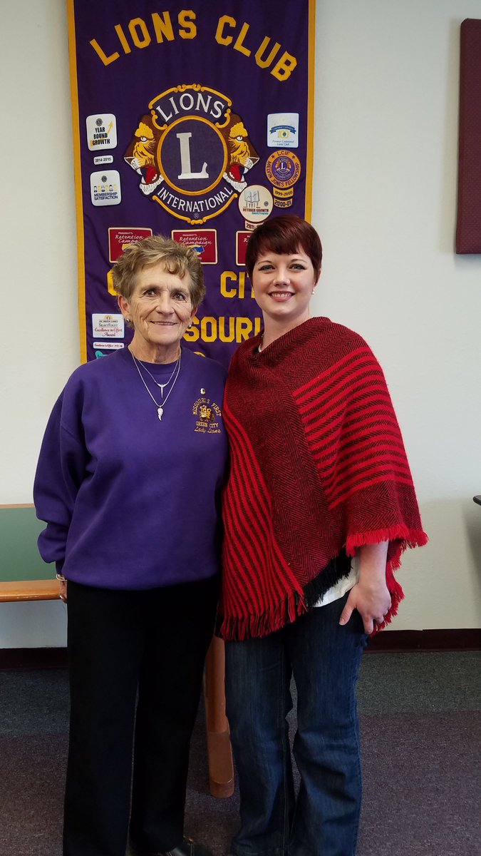 JoniPerry4MO's tweet photo. Green City Lady Lions' Annual Turkey Dinner today! Discussed common sense, integrity, &amp; most importantly-GETTING THINGS DONE. Honor to meeting these lovely ladies, part of the very FIRST Lady Lions chapter in Missouri, right here in Green City! #Perry4MO #AdventuresInPolitics https://t.co/hjO0123DYZ