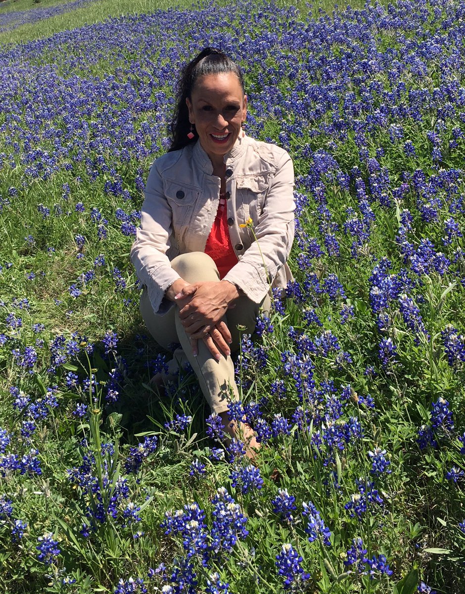 AthenaMASM555's tweet photo. Day with the G-babies ❤️#OneBlessedMemo #MyLoves #TexasBlueBonnets @KhariHeru @AkinsMel @AmberD___ @triple555hd https://t.co/0lZ5MD7d1n
