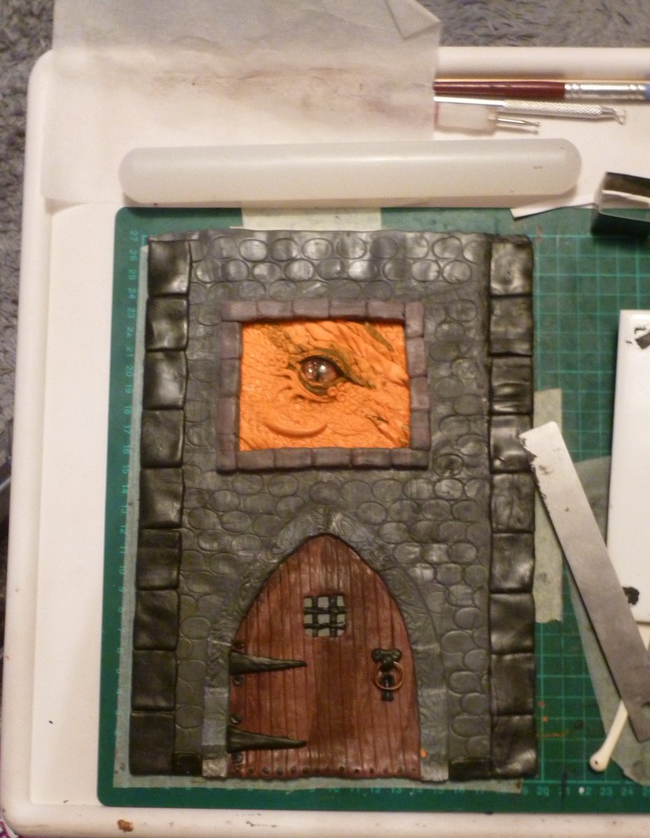 AuntyCullClaire's tweet photo. @dnd_retweets @DnDDomain #DnD #Dragons #GameofThrones2 hrs since last photo! Good days work for new A4 book cover. Still a long way to go. Available in my #Etsy shop soon @FellonMarcie @gorramwolf @Visy23 https://t.co/LIM2CU6PuP