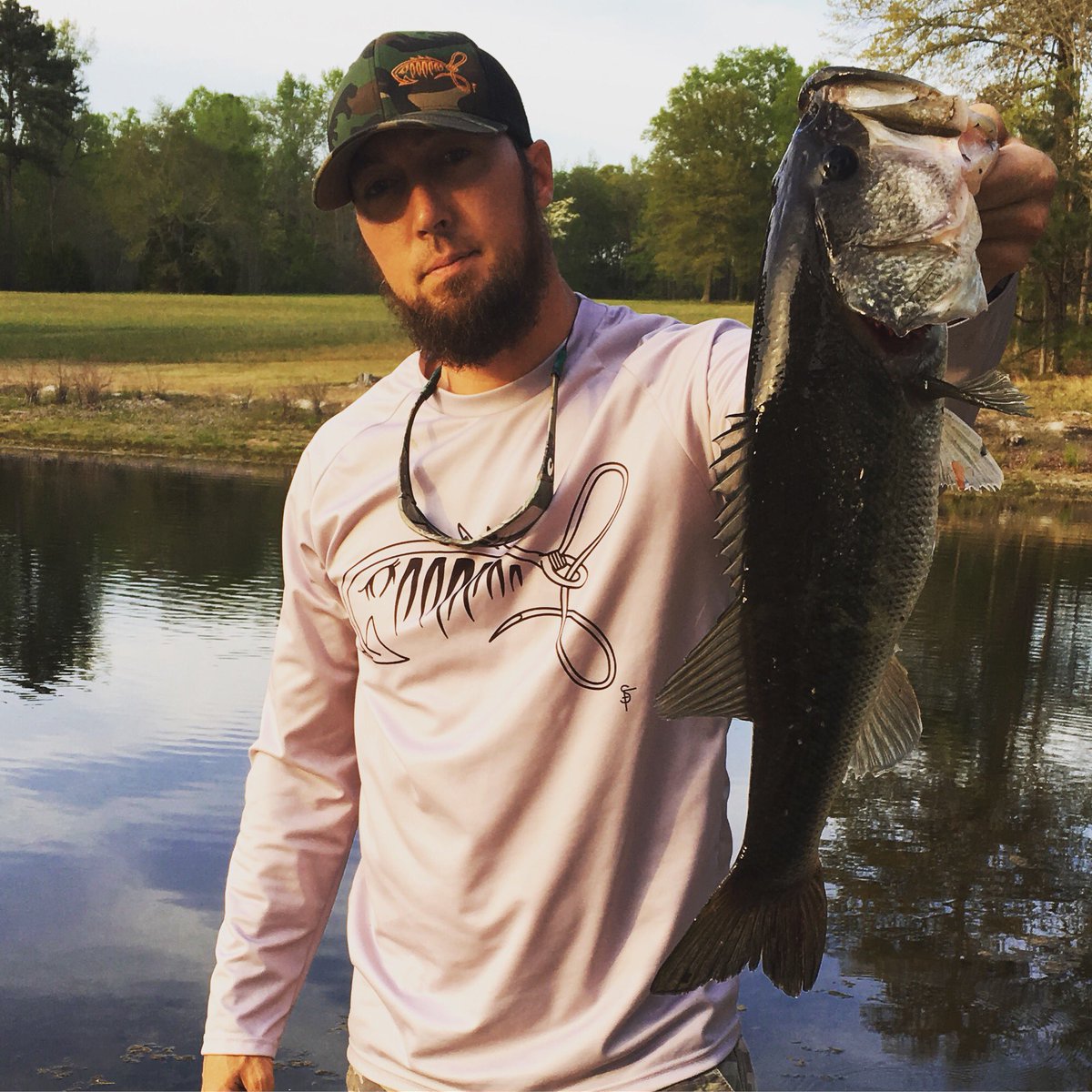 bighookapparel's tweet image. Spent Saturday rippin some lips with my best friend and we had a hell of a day! #fishing #benthookapparelco #wetaline #catchandrelease #southcarolina #fishingapparel #outdoors #nature #largemouthbass #fatherson #makingmemories