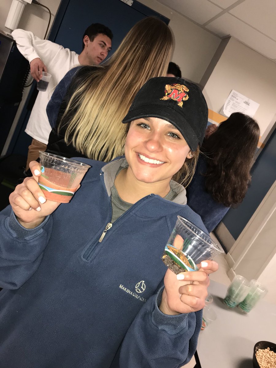 SustainableUMD's tweet photo. Green chapters AOII and ZBT learned about food sustainability today and made smoothies using bike power! #sustainableumd #greenchapter https://t.co/X6C0gALfHx