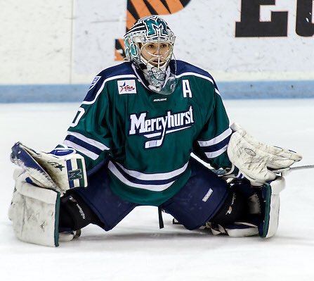 tylergtravis's tweet photo. Happy Birthday to @HurstWHockey @smcdonnell30
#BirthdayWorkouts πͺ https://t.co/ks4WA817kN