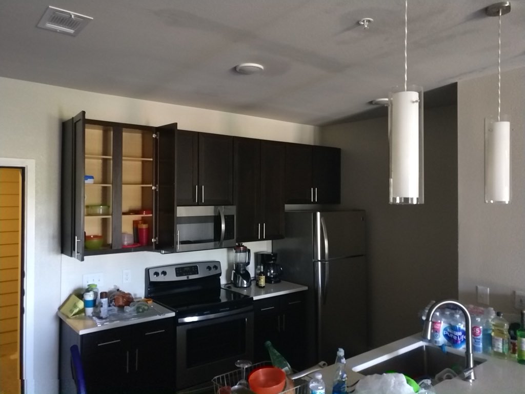 hcfmo's tweet photo. @HCESD_48_Fire requested HCFMO investigators assistance with an apartment fire. Upon arrival investigators determined one sprinkler head extinguished a grease fire! Only light damage to underside of microwave. #fastwater #firesprinklerssave @NFSASC @NFSAorg https://t.co/LwLnrz74IA