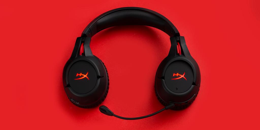 HyperX's tweet photo. Awww, it's smiling! 🙂 https://t.co/zDjwiec8K7 https://t.co/N9fELL086P